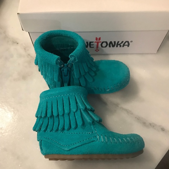 Infant size 2 moccasins - Picture 2 of 2